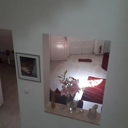 ベッド・アンド・ブレックファスト Fauzia