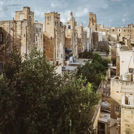 Fauzia ベッド・アンド・ブレックファスト Hamrun