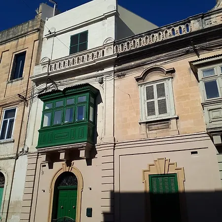 Bed & Breakfast Fauzia Hamrun