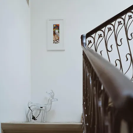 Oda ve Kahvaltı Fauzia