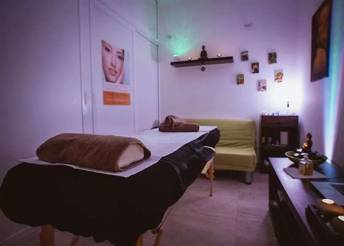 Fauzia Bed & Breakfast